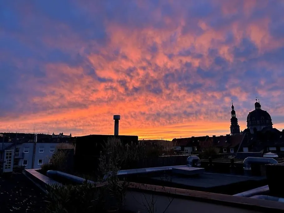 Sunset Oasis - Terrasse, Freies Parken, Zentral, Naehe Bahnhof, Wlan Apartment Wurzburg